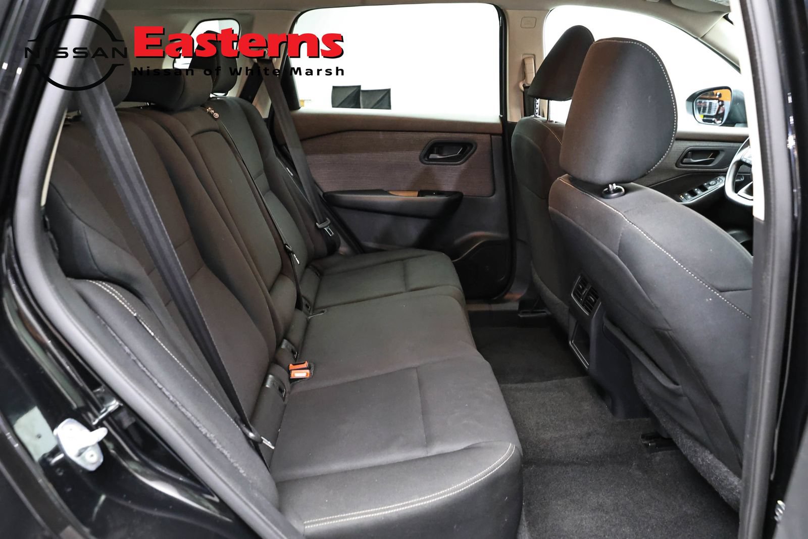 Used 2023 Nissan Rogue S AWD/4WD image 23