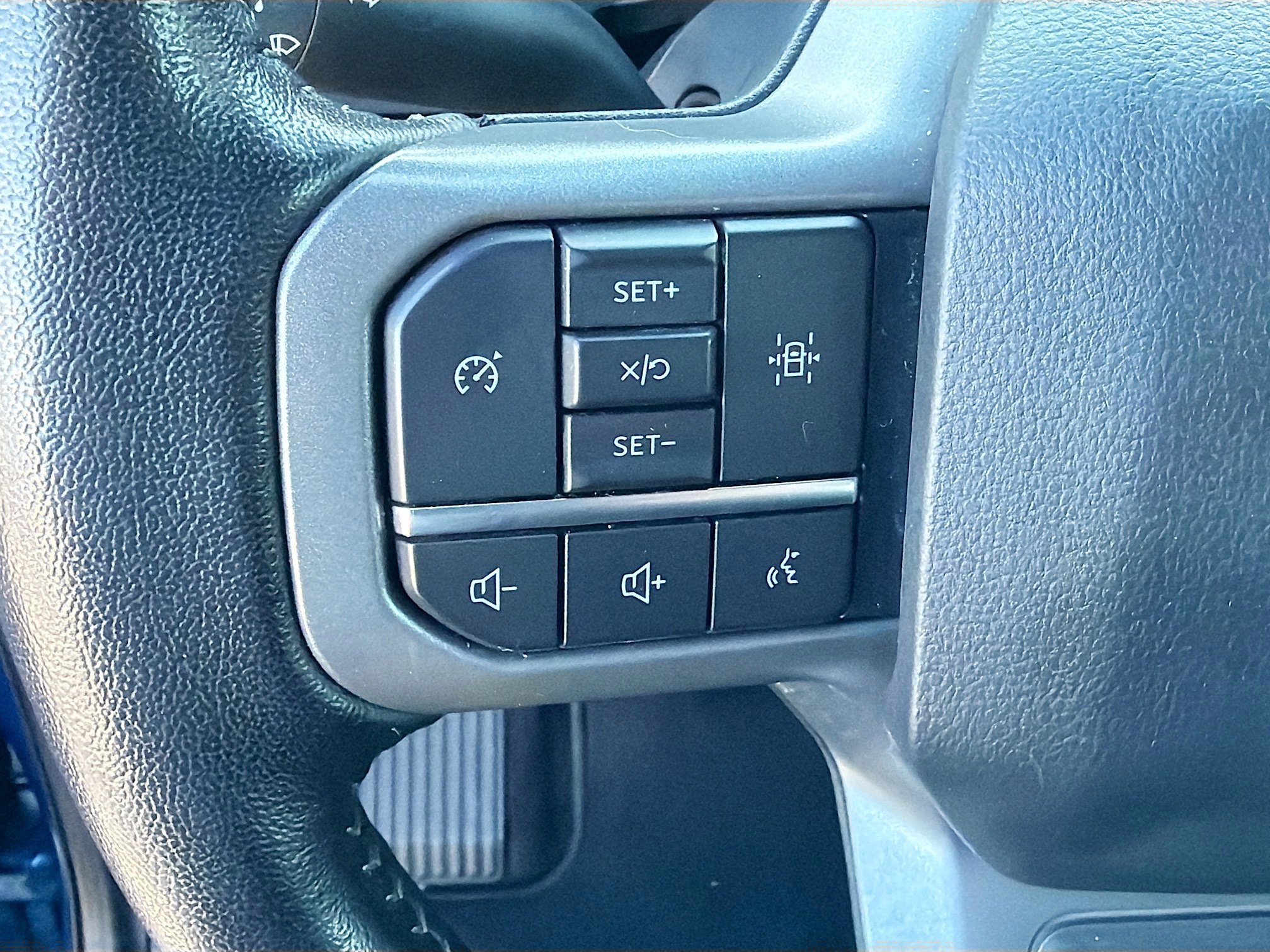 Used 2022 Ford F150 XLT w/ Equipment Group 302A High image 35