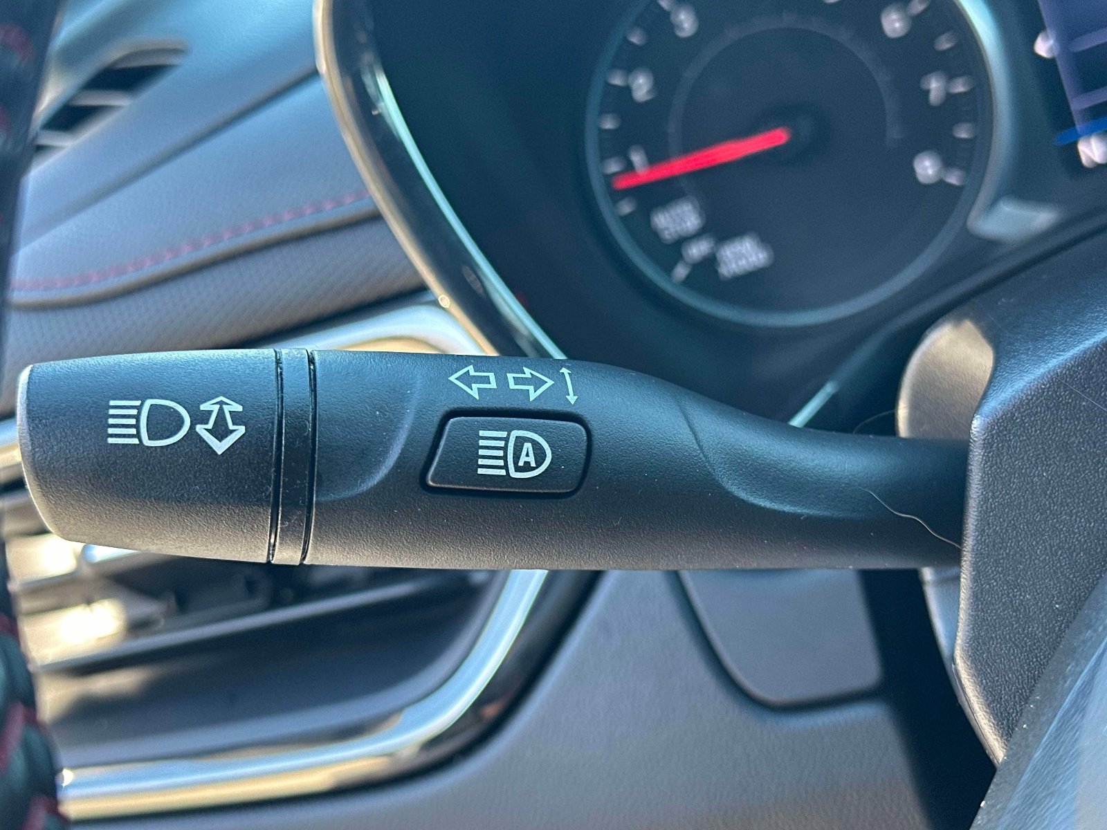 Used 2022 Chevrolet Equinox RS image 19