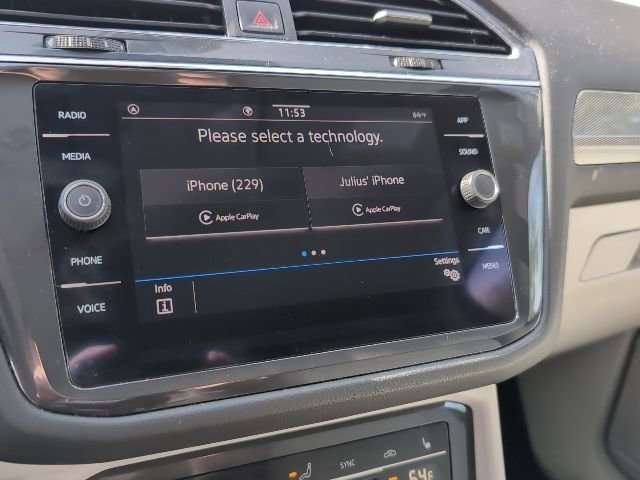 Used 2022 Volkswagen Tiguan SE image 17