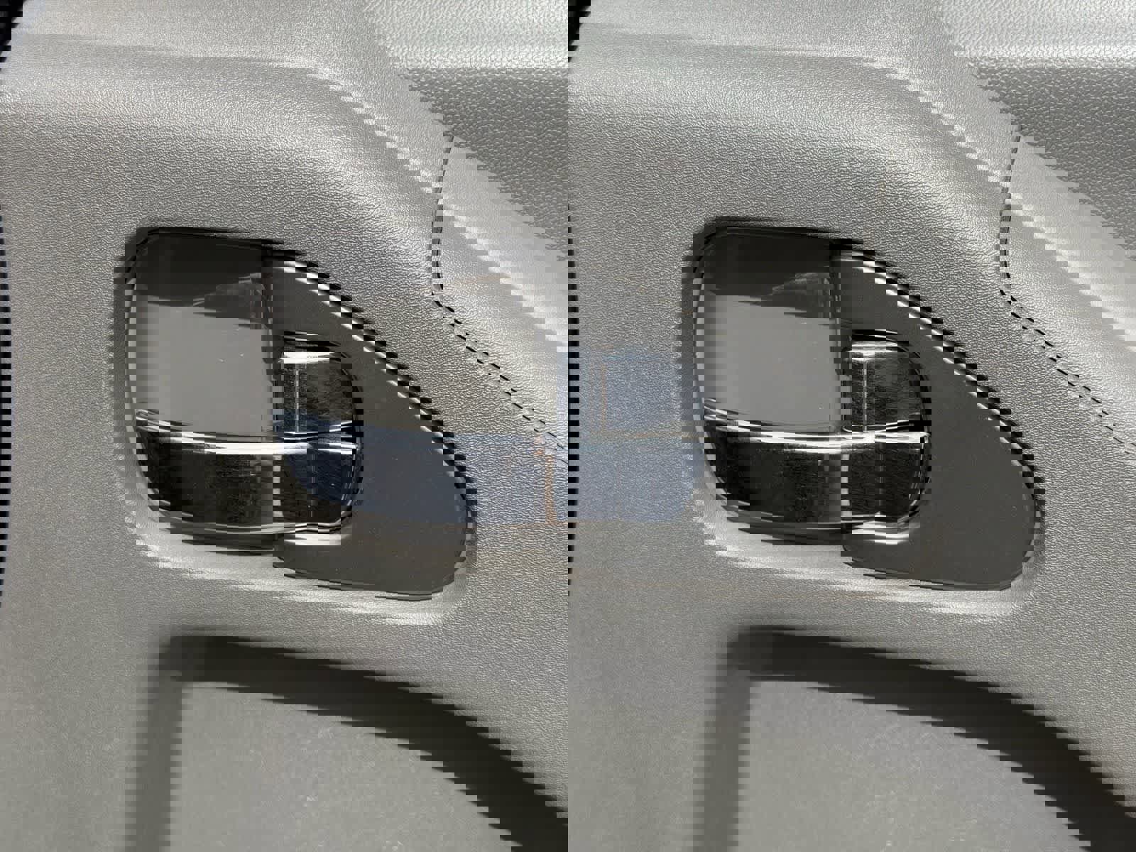 Certified 2019 Nissan Frontier S image 12