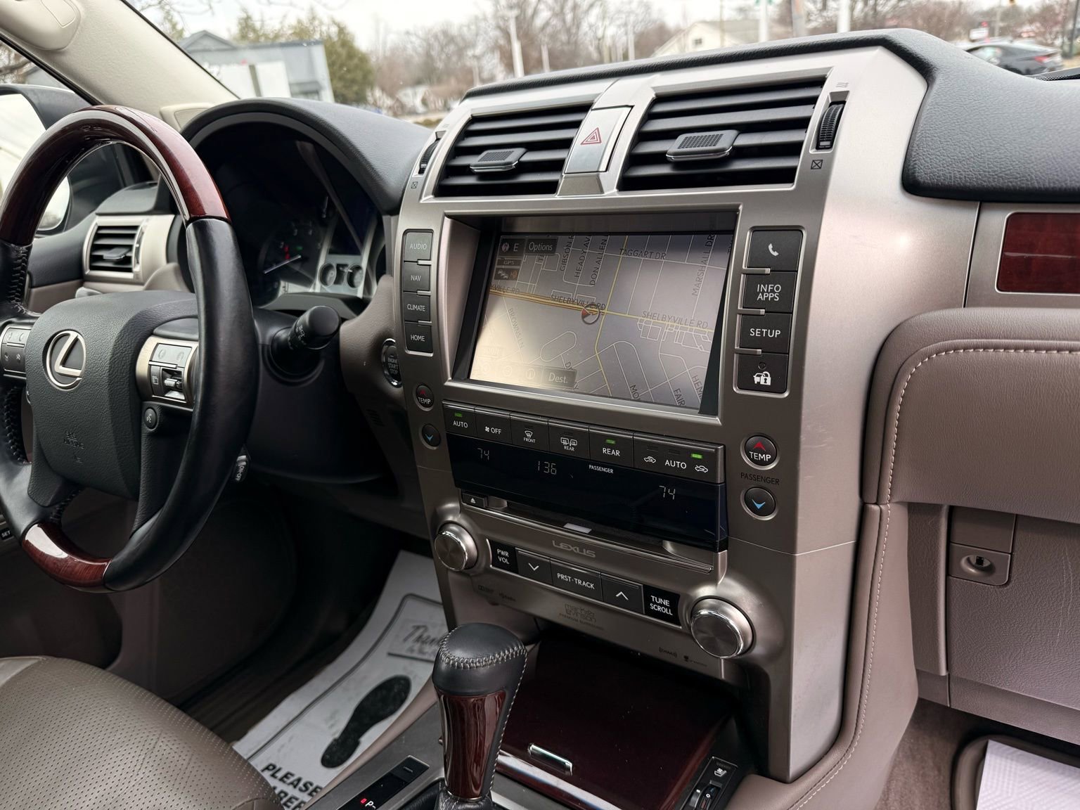 Used 2016 Lexus GX 460 Luxury w/ Preferred Accessory Package image 24