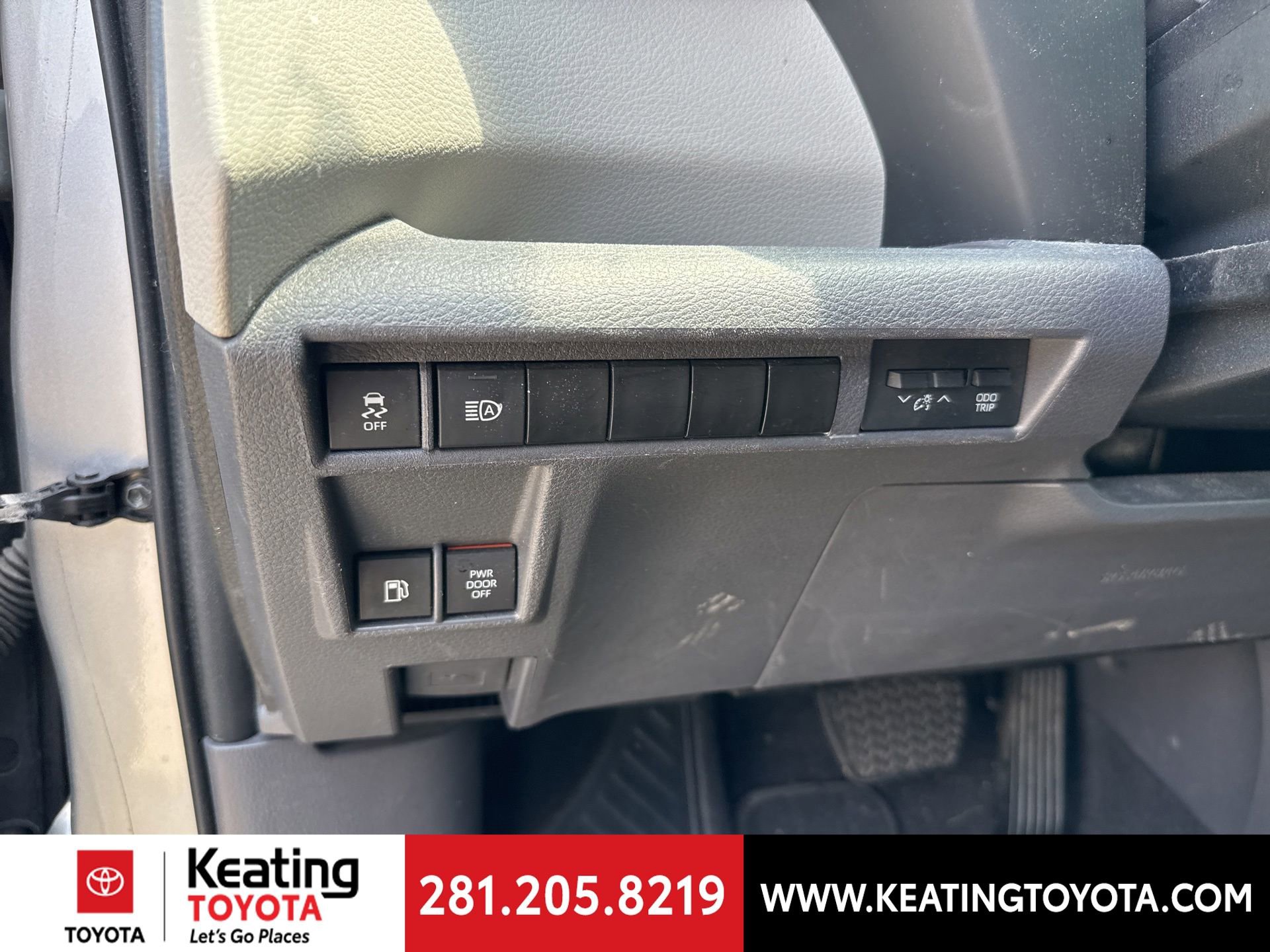 Certified 2023 Toyota Sienna LE FWD image 12