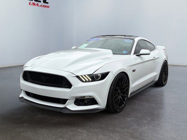 Used 2017 Ford Mustang GT w/ GT Performance Package RWD image 9