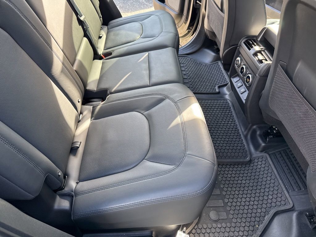 Used 2023 Land Rover Defender 110 V8 image 22