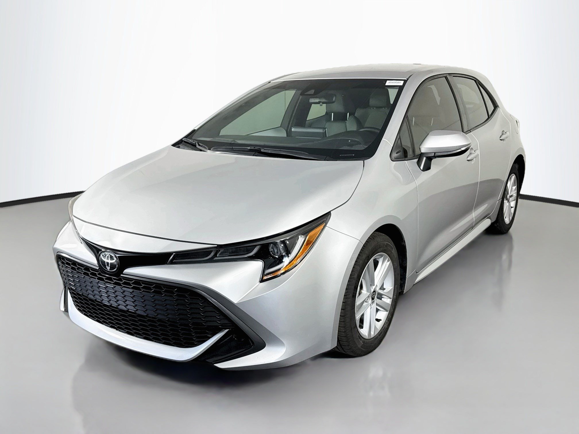 Used 2022 Toyota Corolla SE w/ SE Preferred Package FWD image 4