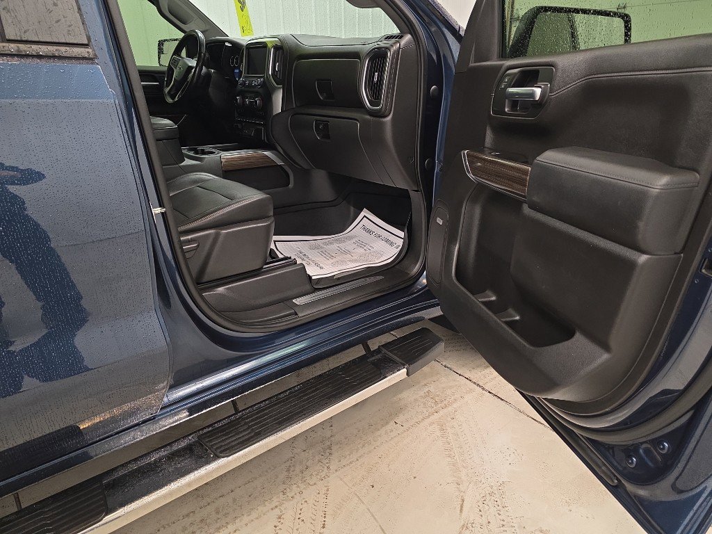 Used 2019 Chevrolet Silverado 1500 RST AWD/4WD image 6