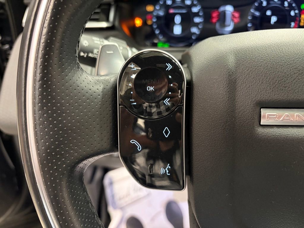 Used 2019 Land Rover Range Rover Velar R-Dynamic SE image 13