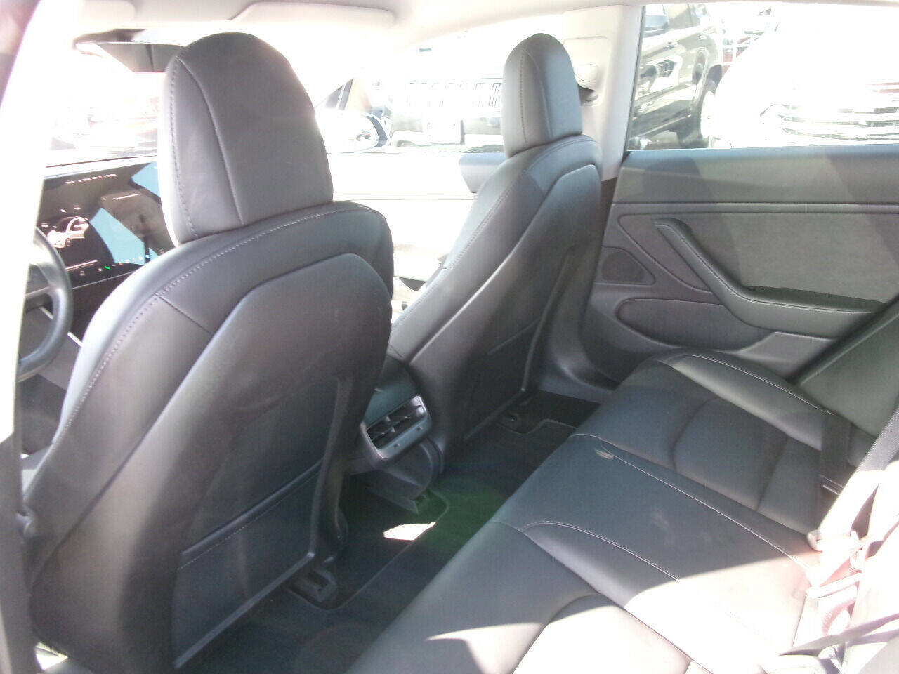 Used 2018 Tesla Model 3 Mid Range image 21