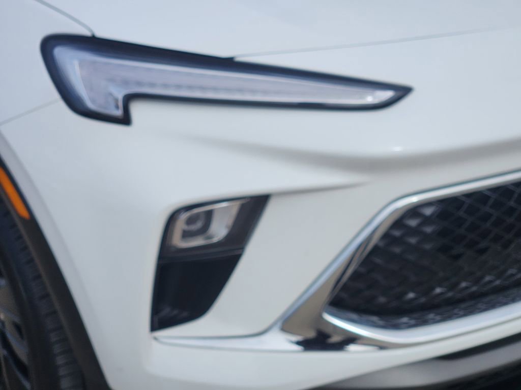 Used 2024 Buick Encore GX Sport Touring image 9