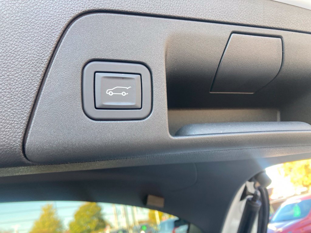 Used 2025 Buick Envision Sport Touring AWD/4WD image 10