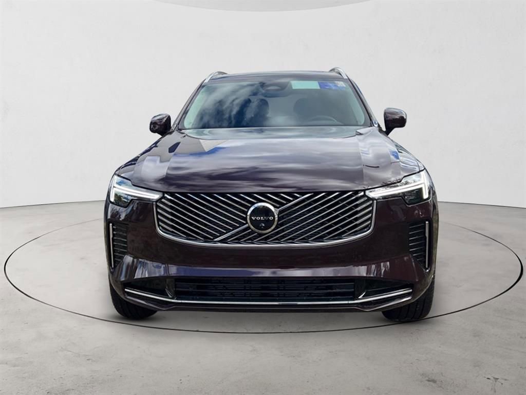 New 2026 Volvo XC90 B5 Plus w/ Protection Package Premier AWD/4WD image 8