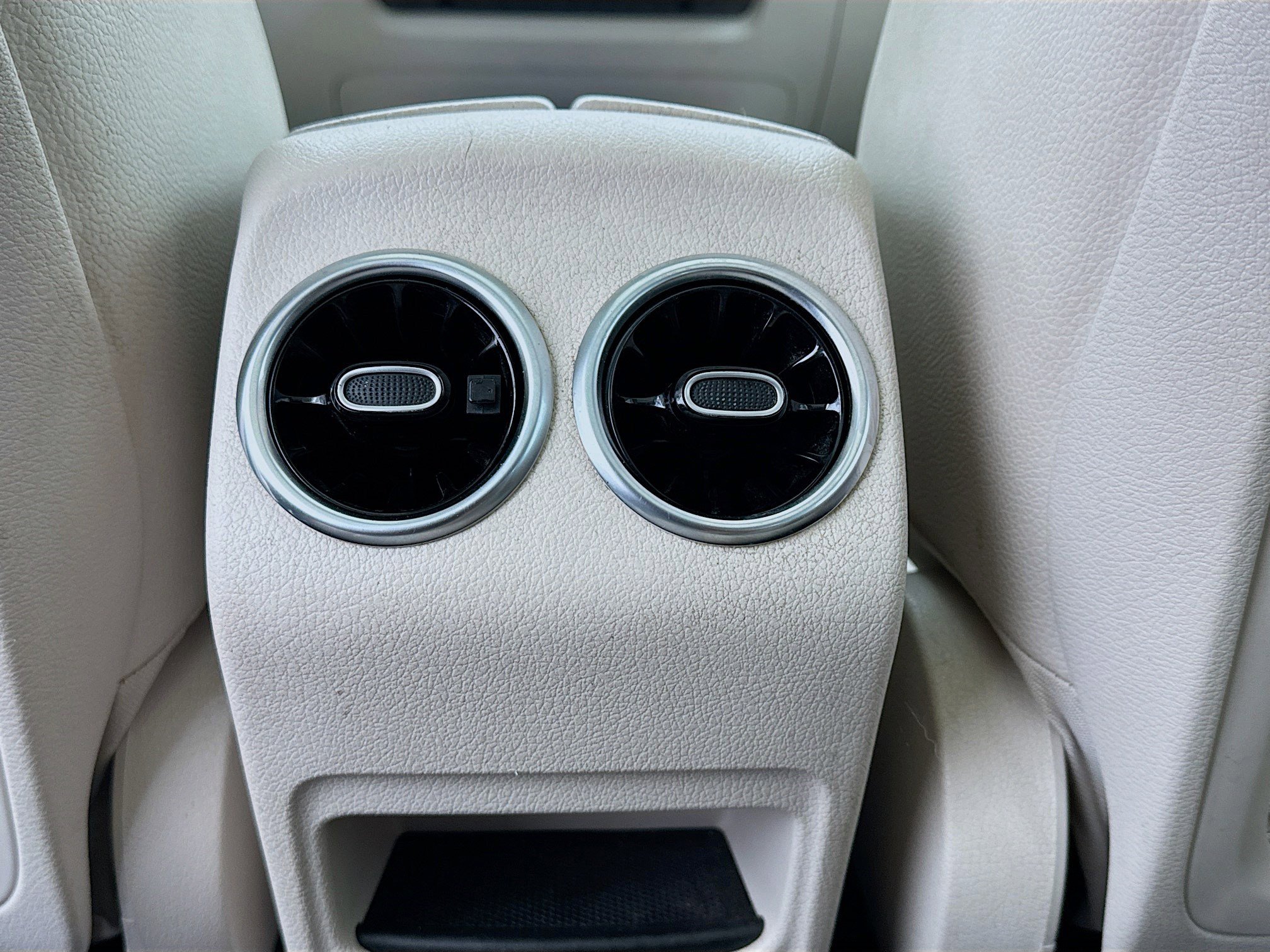 Used 2021 Mercedes-Benz GLB 250 image 17