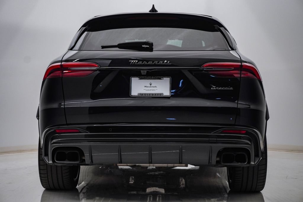 Certified 2024 Maserati Grecale Modena AWD/4WD image 8