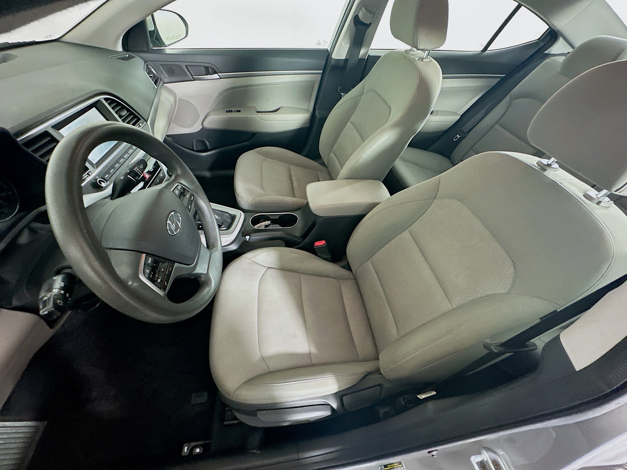 Used 2017 Hyundai Elantra SE FWD image 13