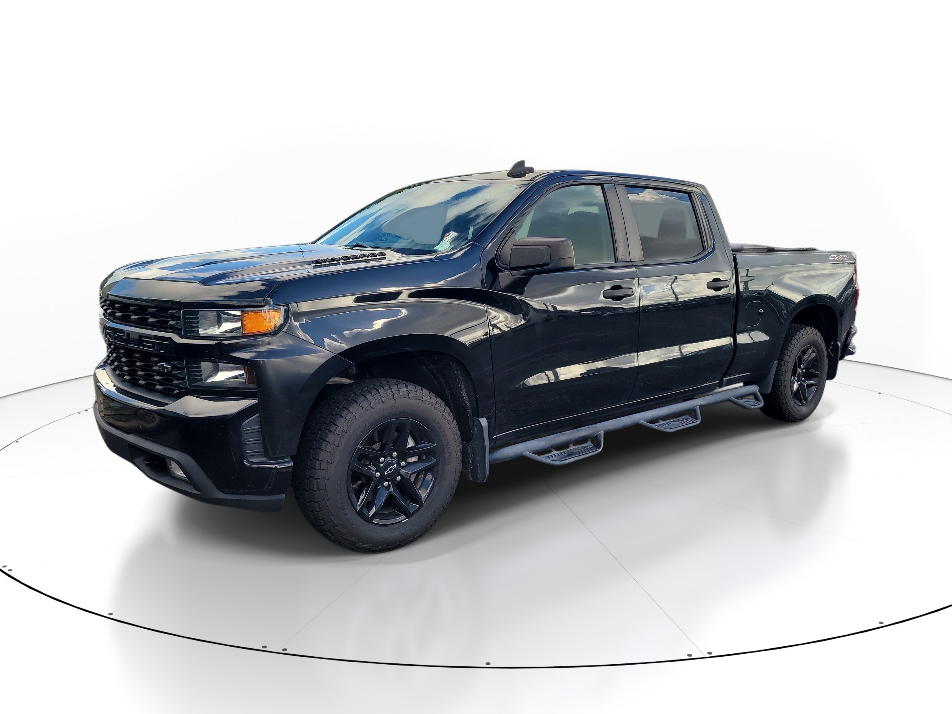 Used 2021 Chevrolet Silverado 1500 Custom w/ LPO, Dark Essentials Package AWD/4WD image 3
