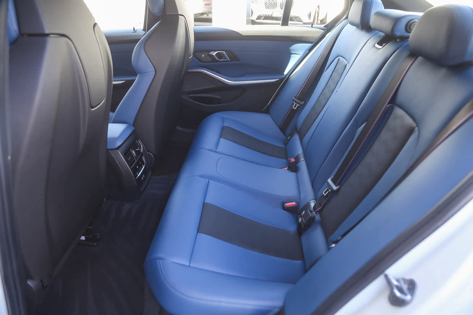 Used 2024 BMW M3 Competition w/ Executive Package image 15