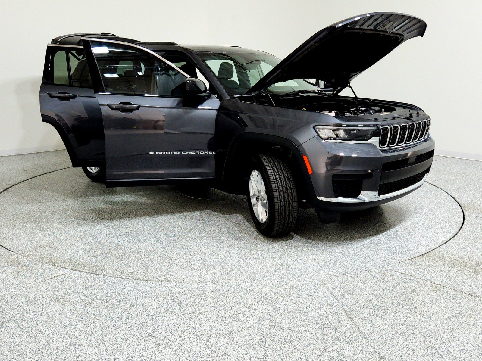 Used 2025 Jeep Grand Cherokee L Laredo w/ Luxury Tech Group I image 12