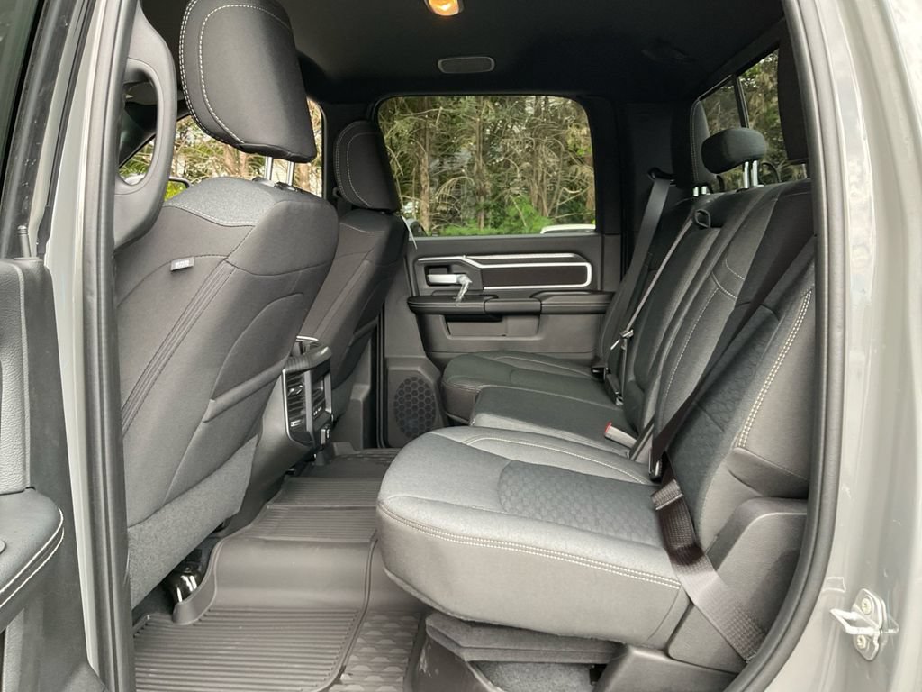 New 2027 RAM 3500 Big Horn AWD/4WD image 30
