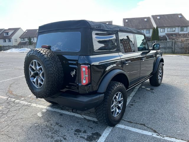 Used 2025 Ford Bronco Badlands image 11
