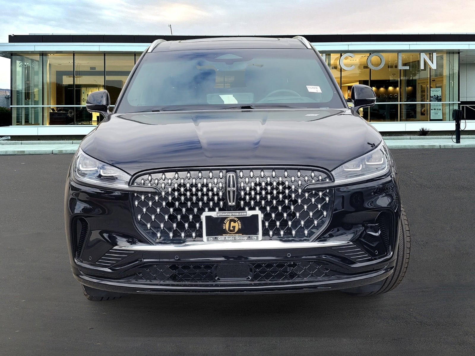 New 2025 Lincoln Aviator Black Label image 2