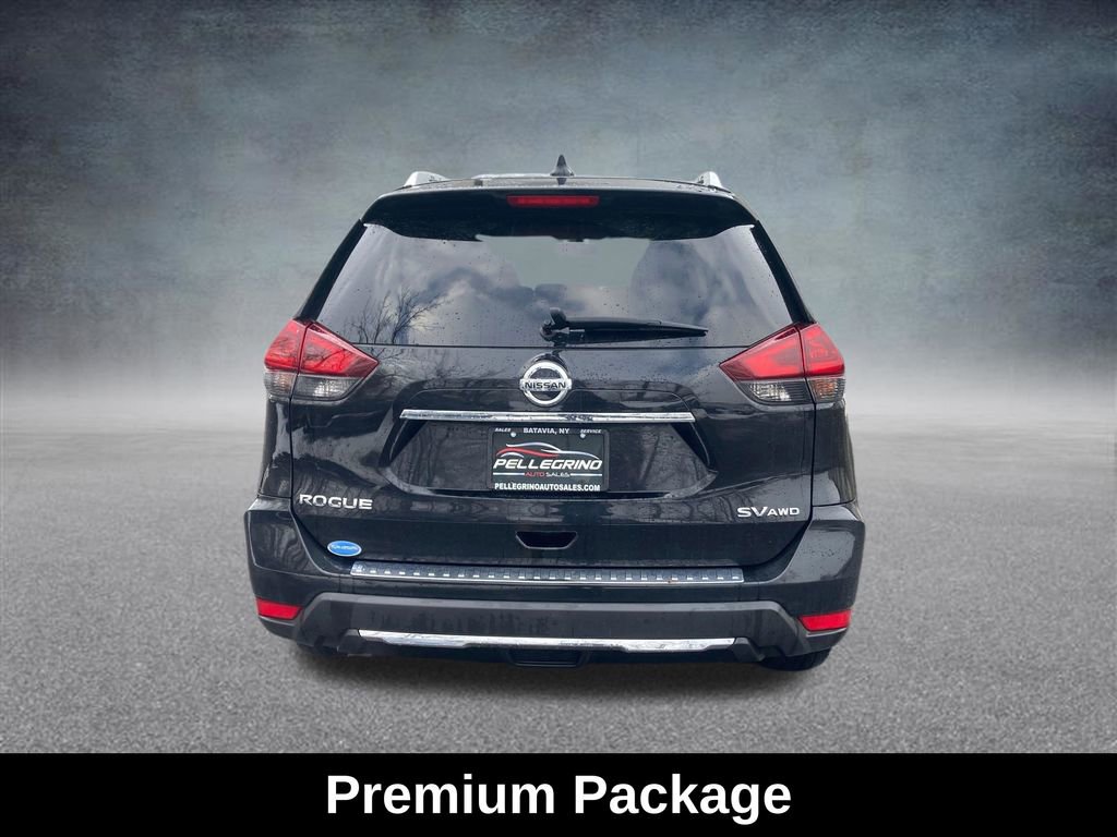 Used 2018 Nissan Rogue SV w/ Premium Package image 5