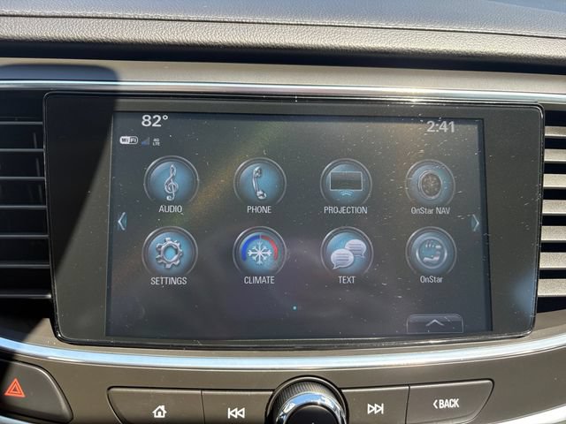 Used 2017 Buick LaCrosse Essence FWD image 21