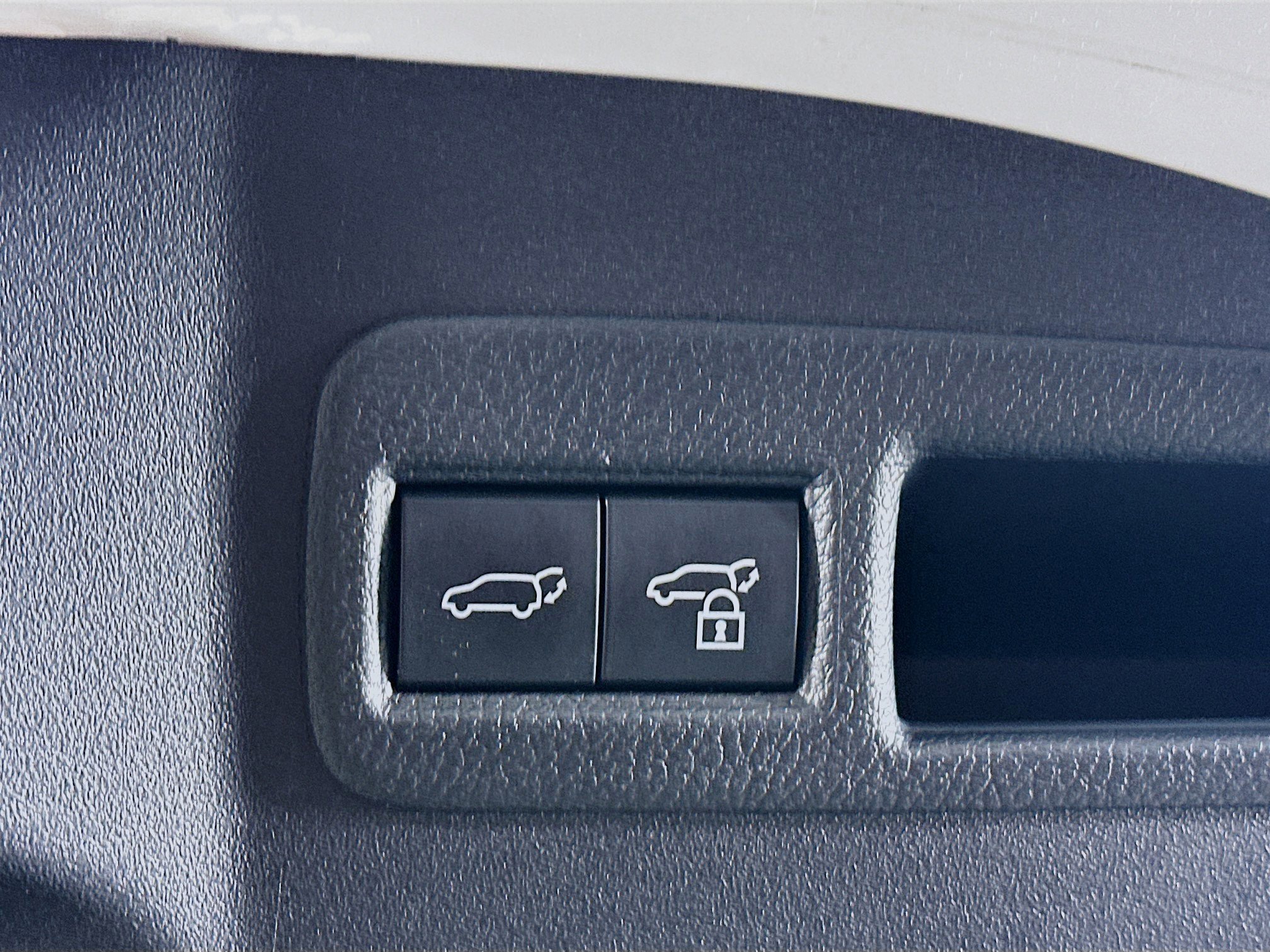 Used 2023 Subaru Solterra AWD image 28