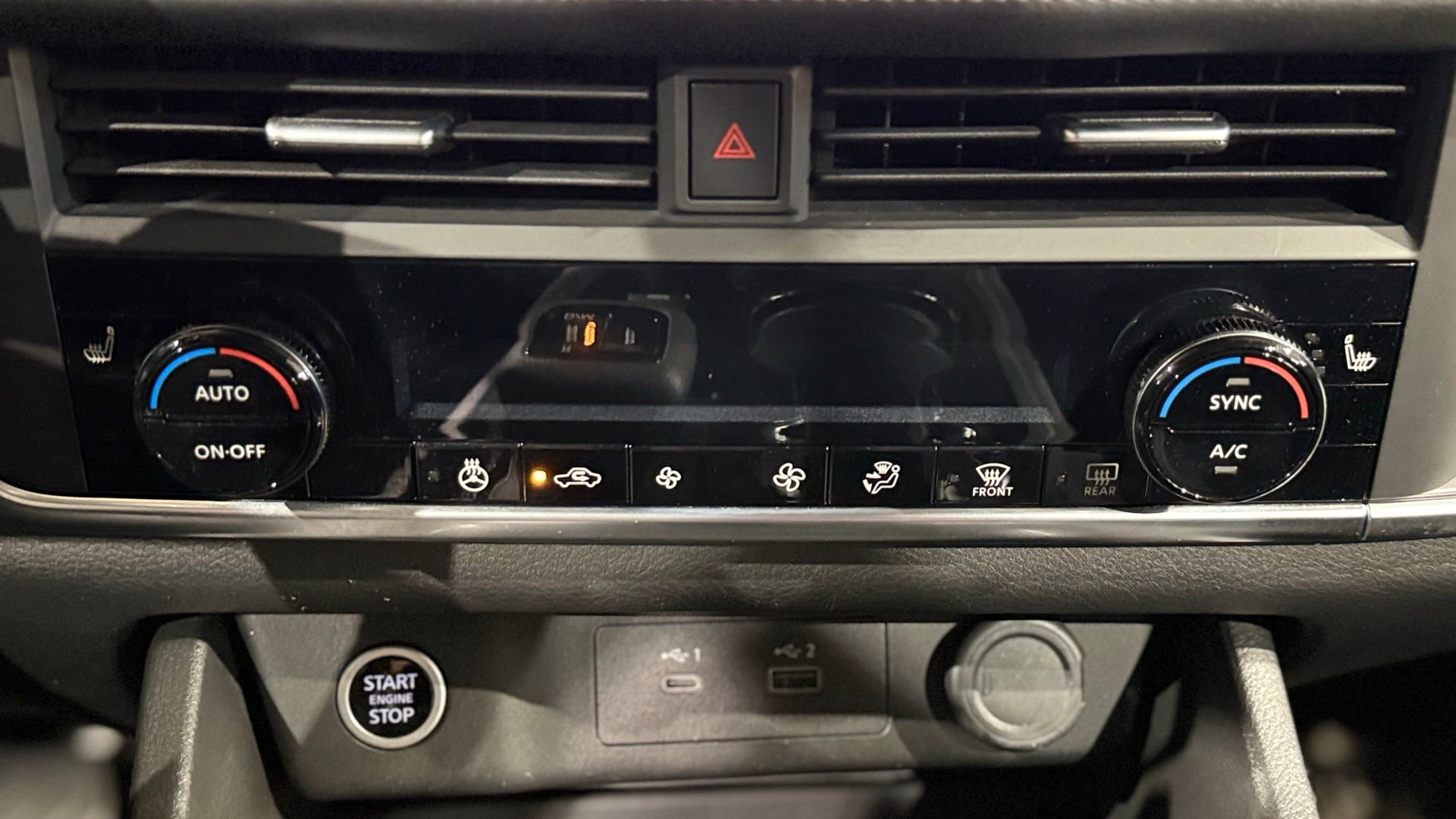 Used 2023 Nissan Rogue SV w/ SV Premium B Package image 80