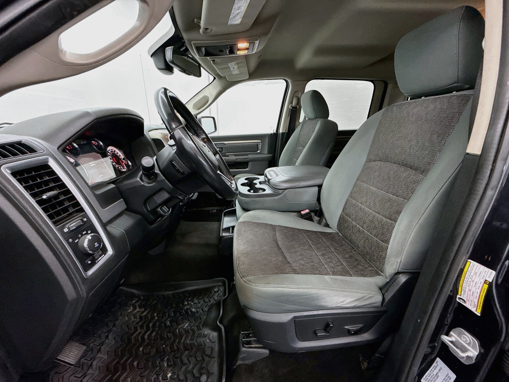 Used 2017 RAM 1500 Big Horn AWD/4WD image 13