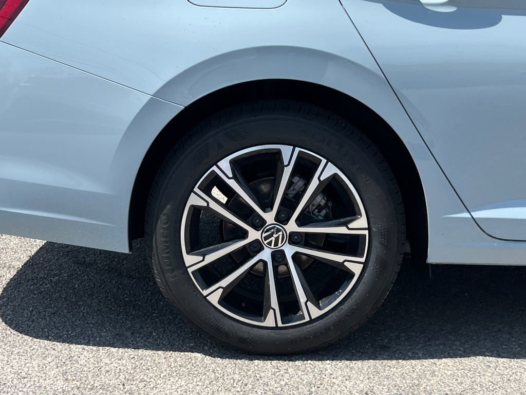New 2026 Volkswagen Jetta Sport FWD image 4