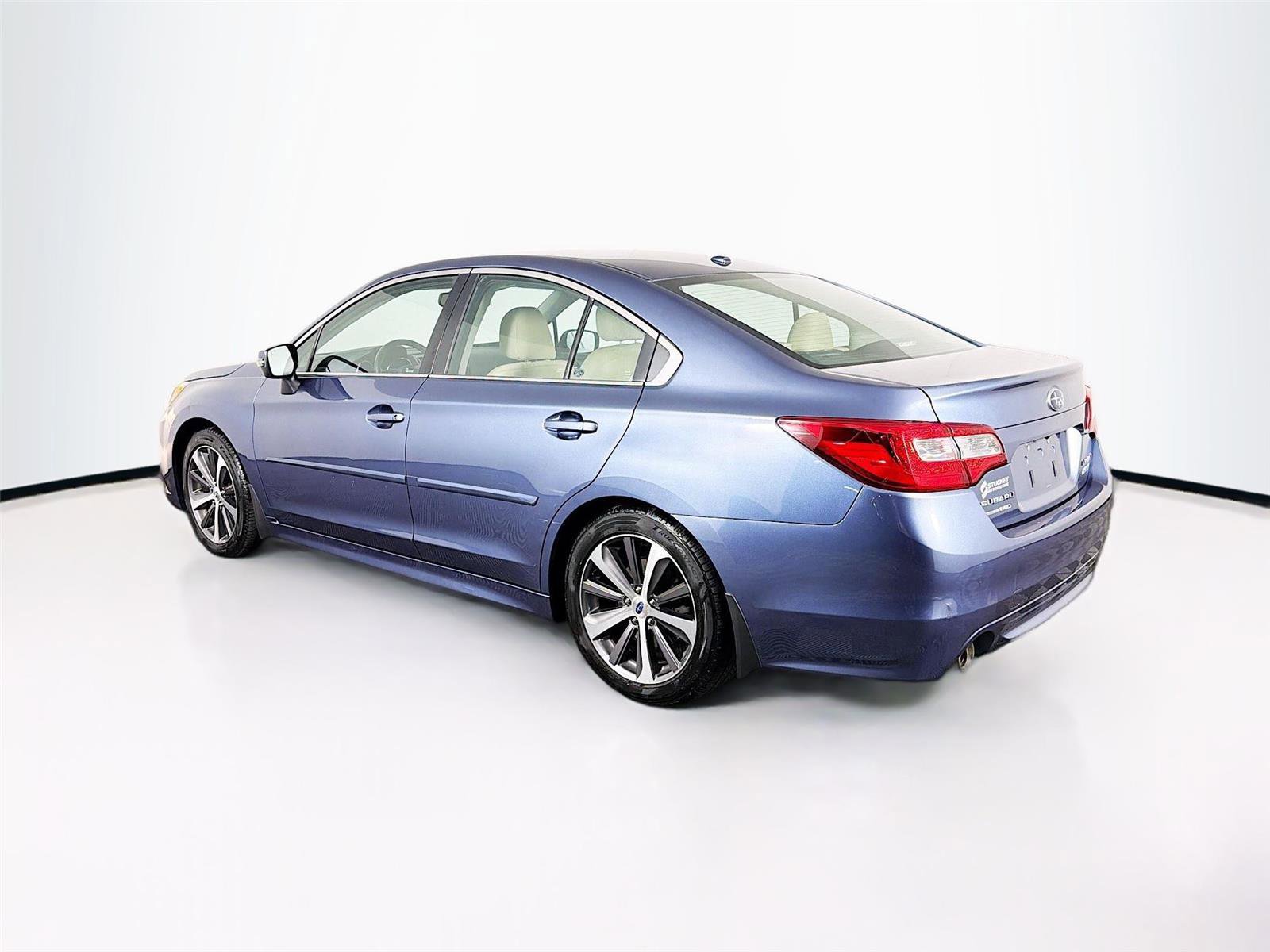 Used 2015 Subaru Legacy 2.5i Limited AWD/4WD image 5
