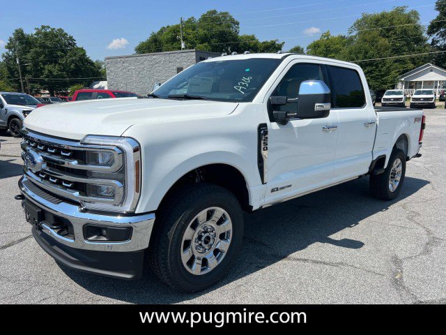 New 2025 Ford F250 Lariat w/ Lariat Ultimate Package image 3