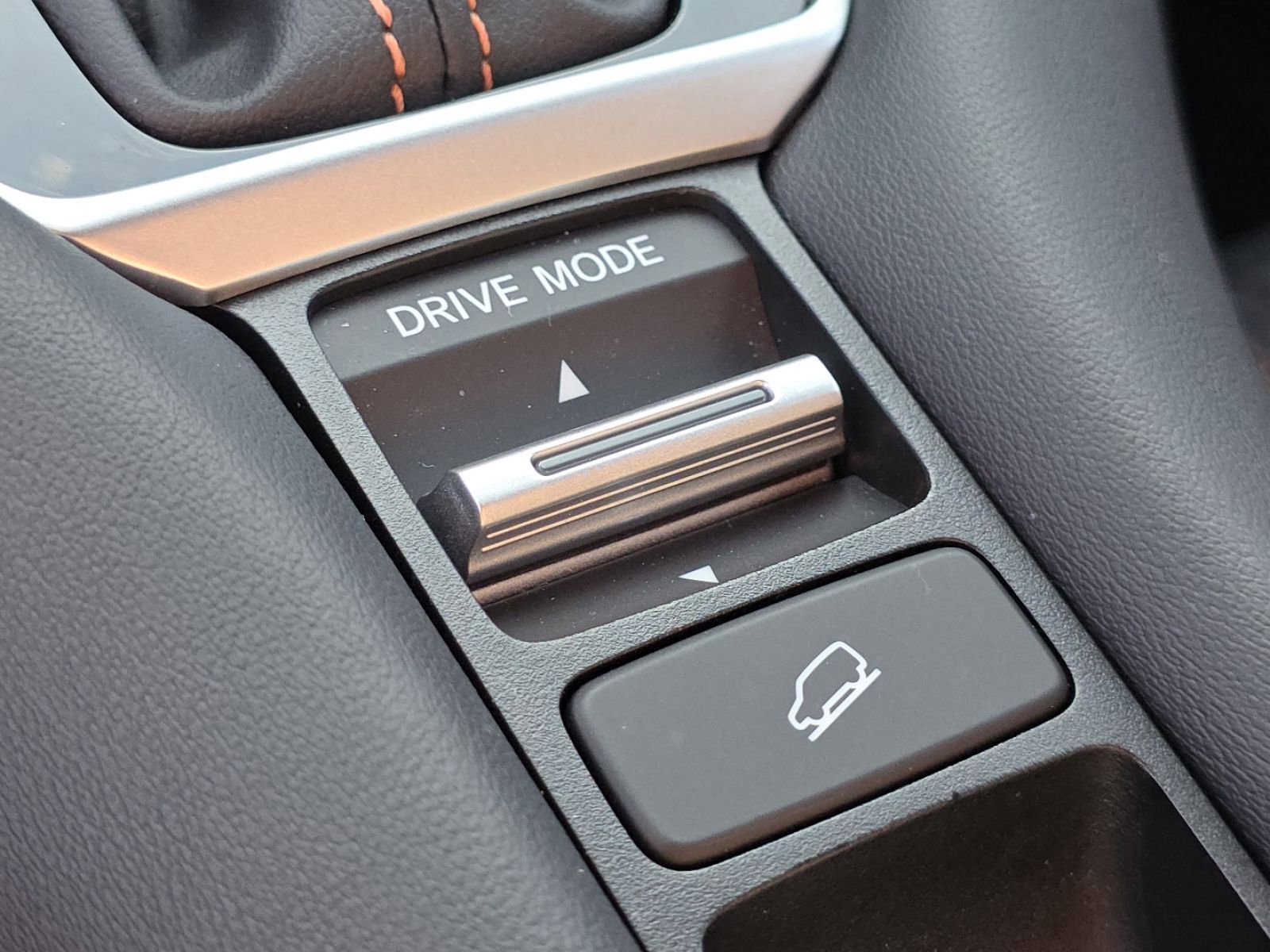 Certified 2024 Honda HR-V Sport image 8