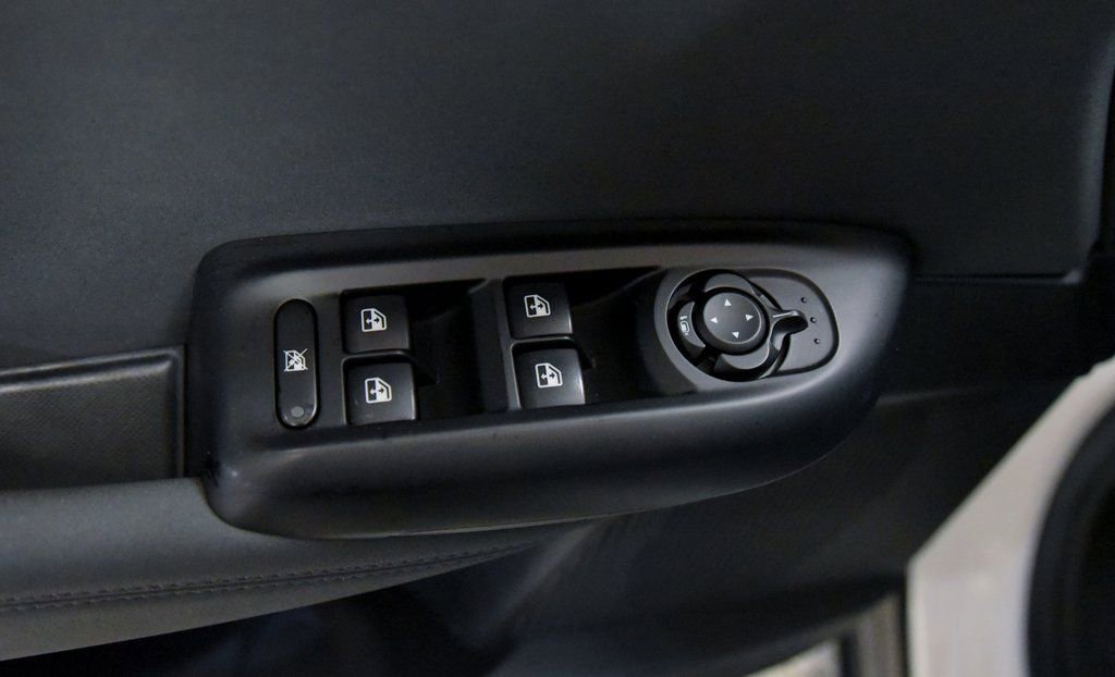 Used 2024 Alfa Romeo Tonale Ti w/ Premium Interior Package image 18