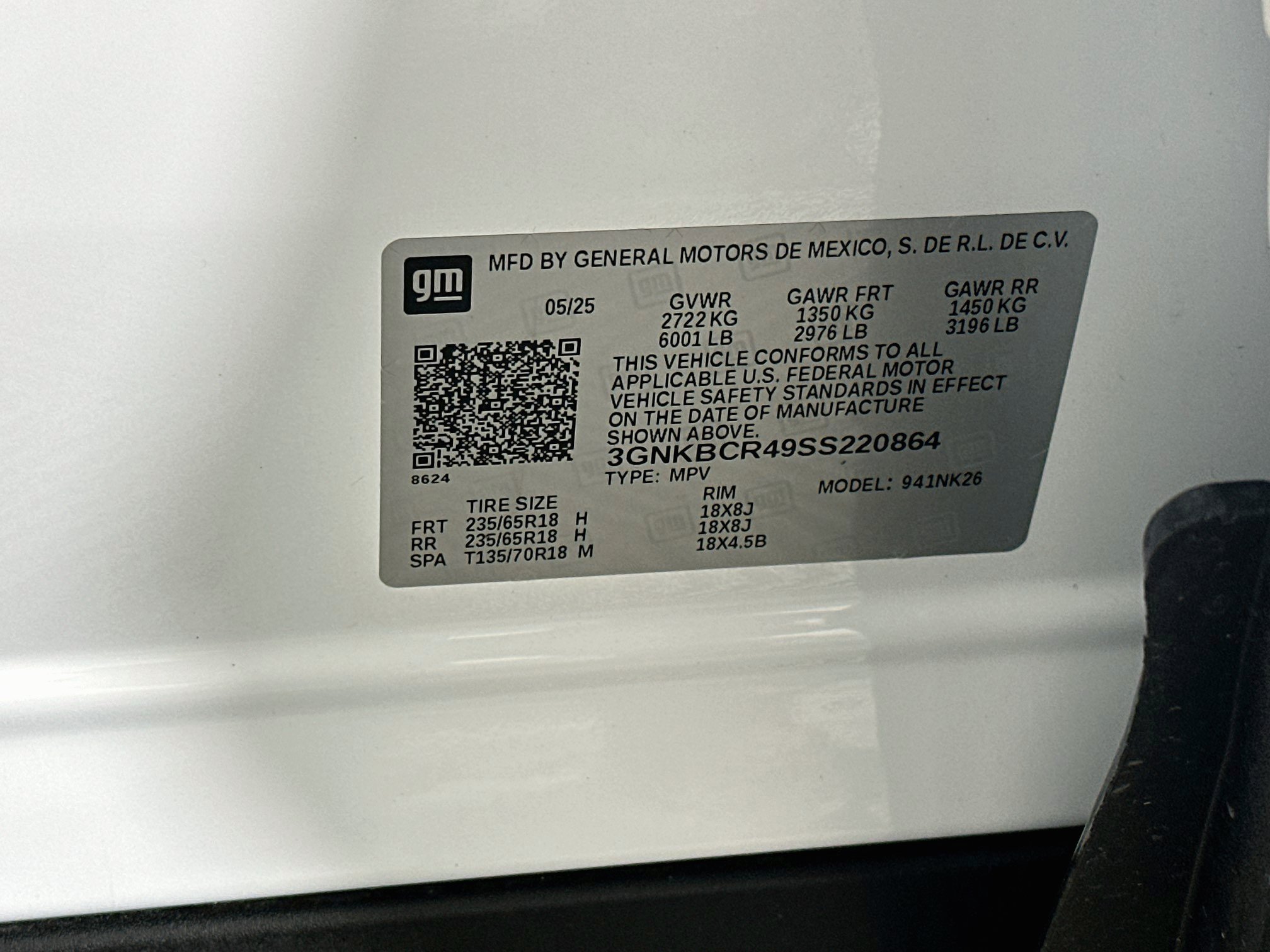 Used 2025 Chevrolet Blazer LT FWD image 12