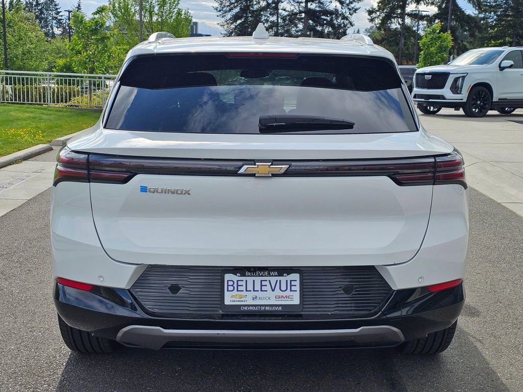 Used 2025 Chevrolet Equinox EV LT w/ Convenience Package FWD image 4