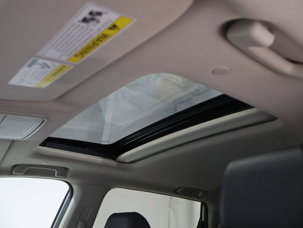 Used 2023 Honda CR-V EX-L image 32