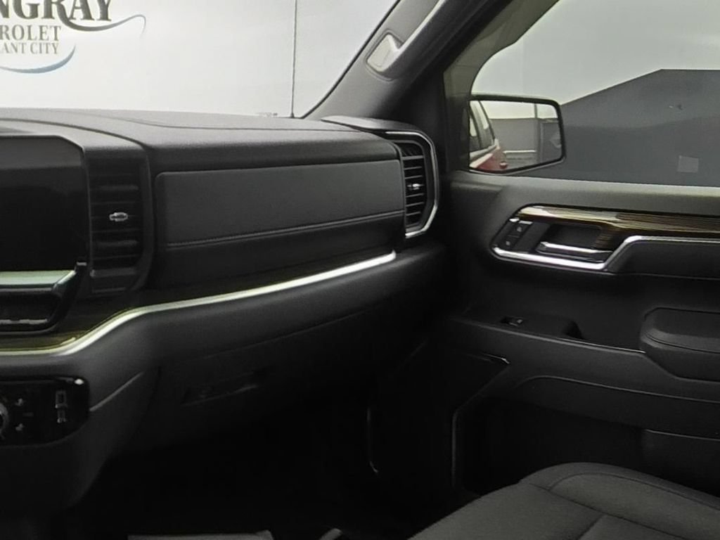 Used 2026 Chevrolet Silverado 1500 RST w/ RST Select Package RWD image 15