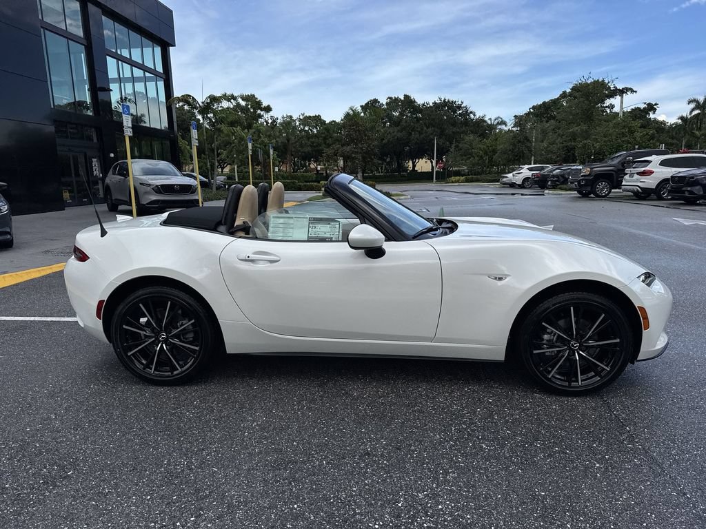 New 2026 MAZDA MX-5 Miata Grand Touring RWD image 5