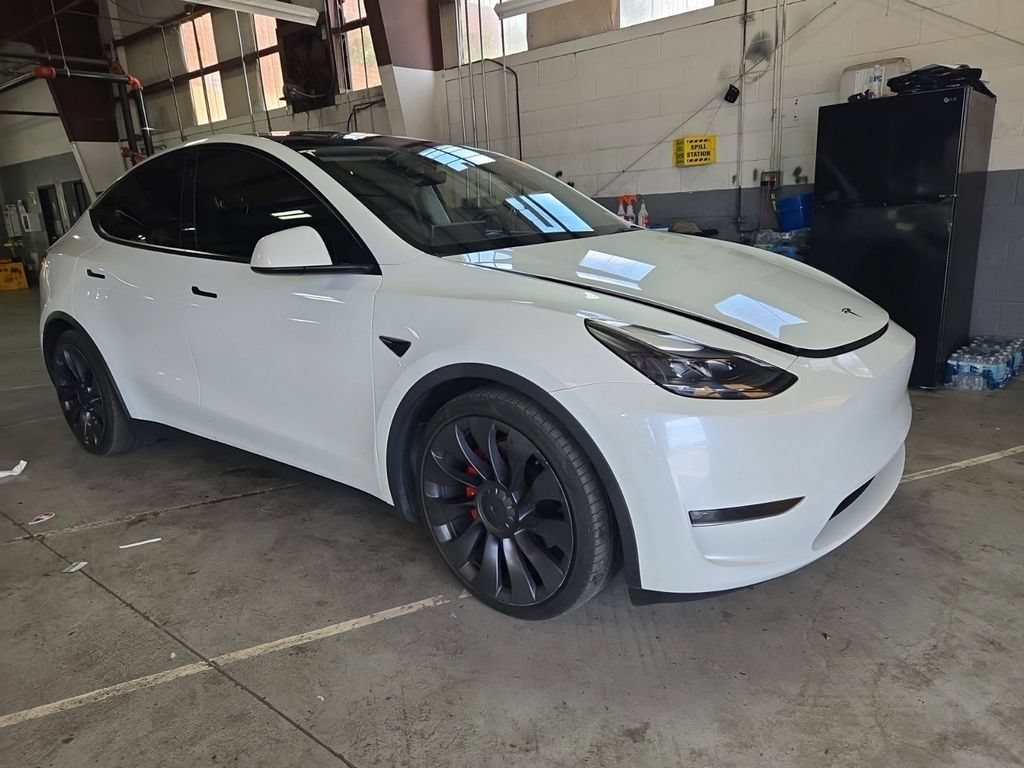 Used 2021 Tesla Model Y Performance AWD/4WD image 3