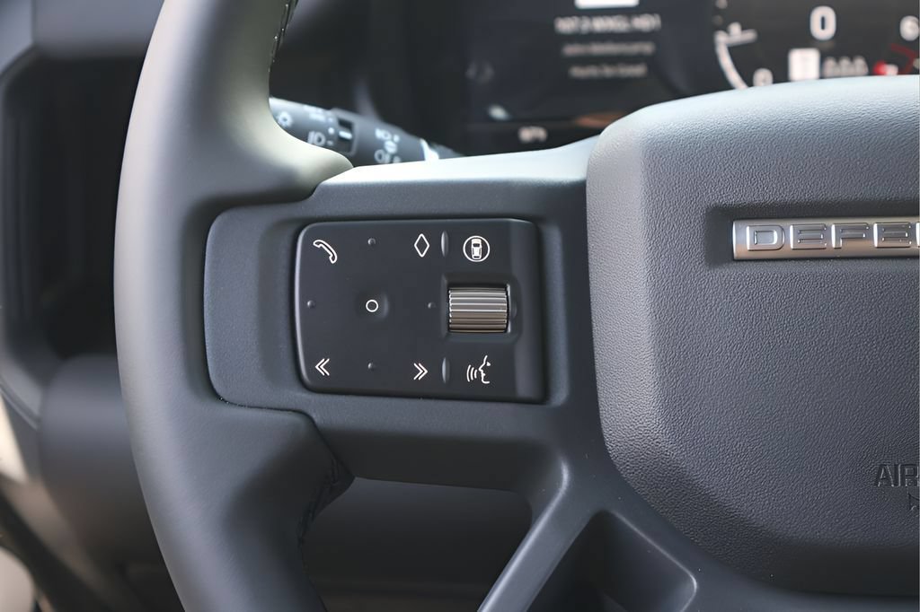 New 2026 Land Rover Defender 110 S AWD/4WD image 19