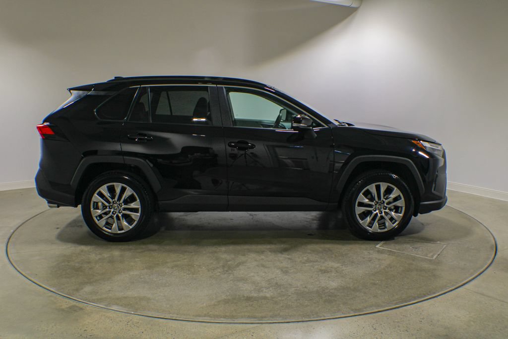 Used 2025 Toyota RAV4 XLE Premium w/ Weather Package AWD/4WD image 6