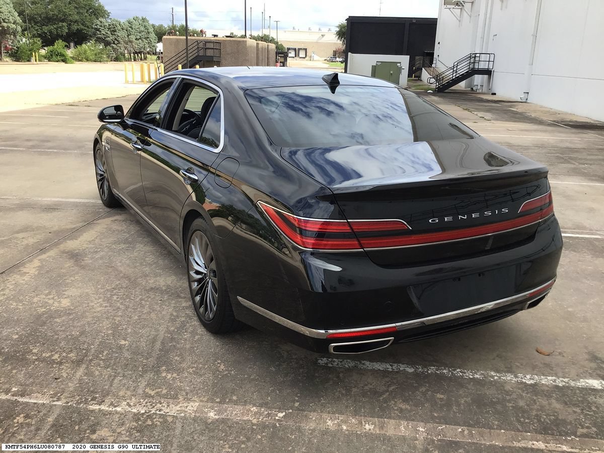 Used 2020 Genesis G90 5.0 Ultimate RWD image 3