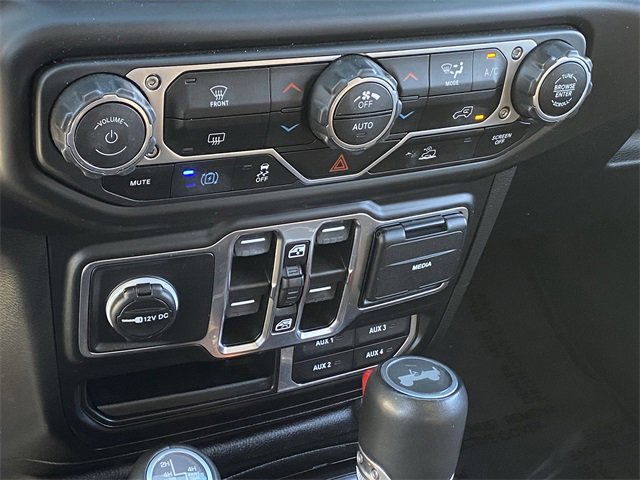 Used 2023 Jeep Wrangler Unlimited Sahara image 17
