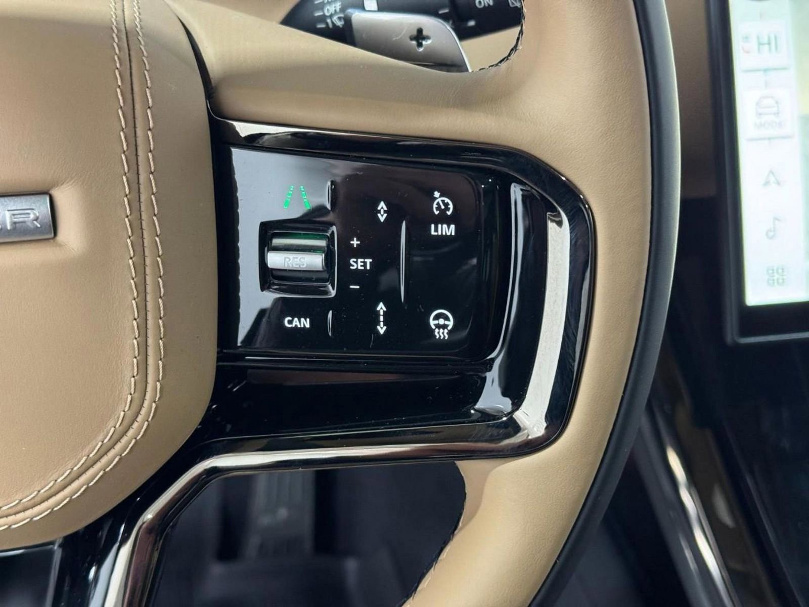 New 2026 Land Rover Range Rover Sport Dynamic SE image 30