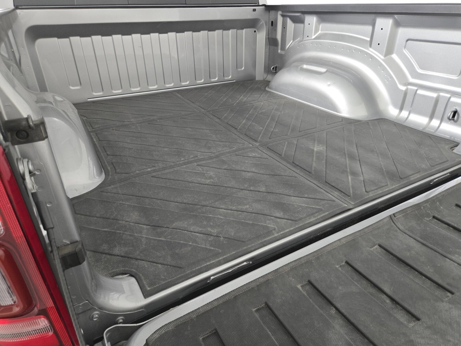 Used 2024 RAM 1500 Laramie image 15