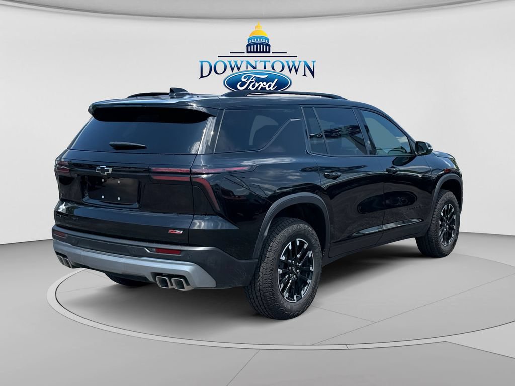 Used 2026 Chevrolet Traverse Z71 w/ LPO, Floor Liner Package AWD/4WD image 3