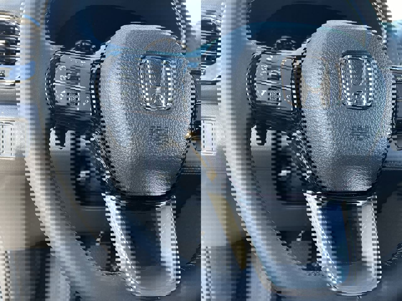 New 2025 Honda Pilot EX-L image 17