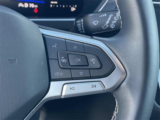 Used 2022 Volkswagen Tiguan SE image 9